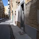 Sliema Studios 4*
